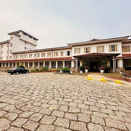 Apartamento Condominio Quisisana Centro Pocos De Caldas Lazer Completo, Uma Estrutura De Resort Exterior photo
