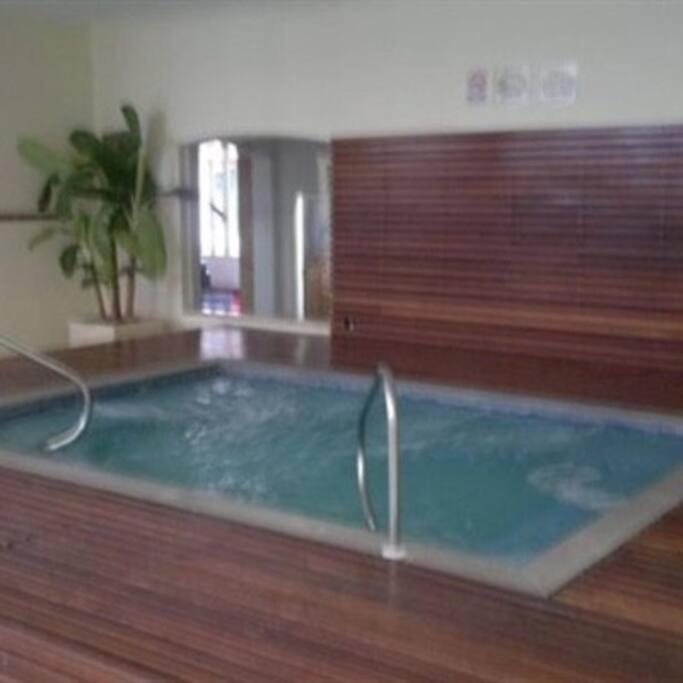 Apartamento Condominio Quisisana Centro Pocos De Caldas Lazer Completo, Uma Estrutura De Resort Exterior photo